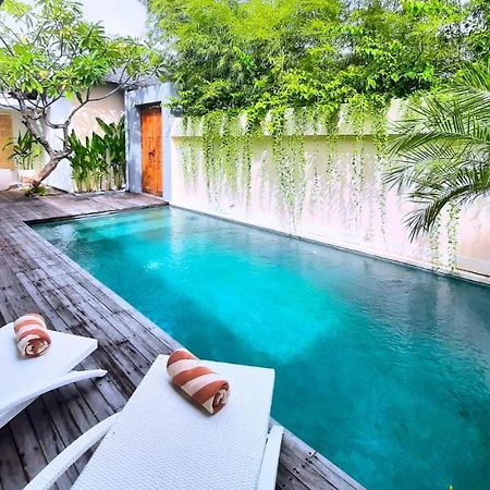 The Decks Bali Βίλα Legian Εξωτερικό φωτογραφία