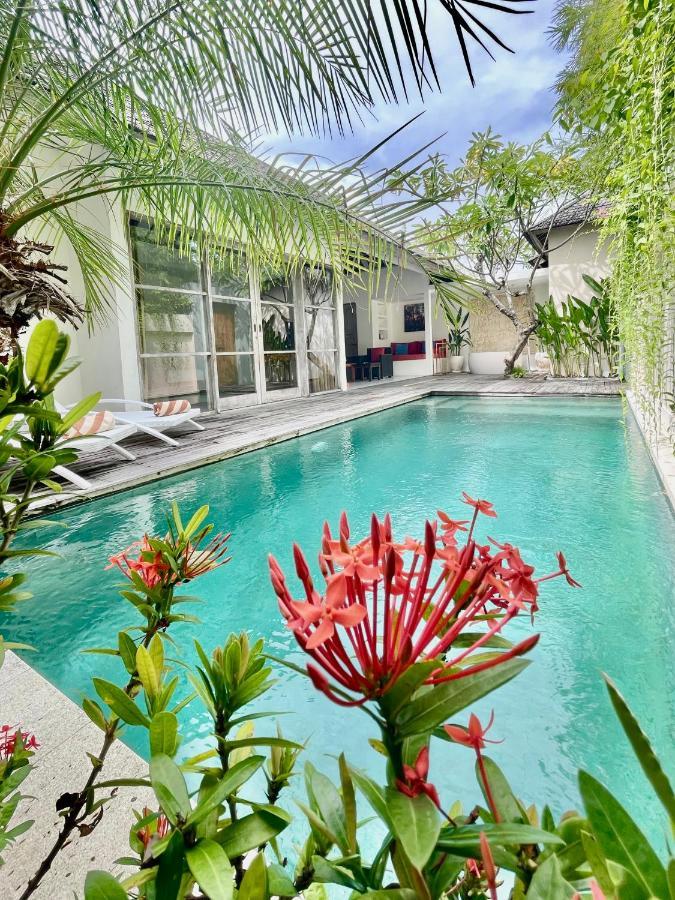 The Decks Bali Βίλα Legian Εξωτερικό φωτογραφία