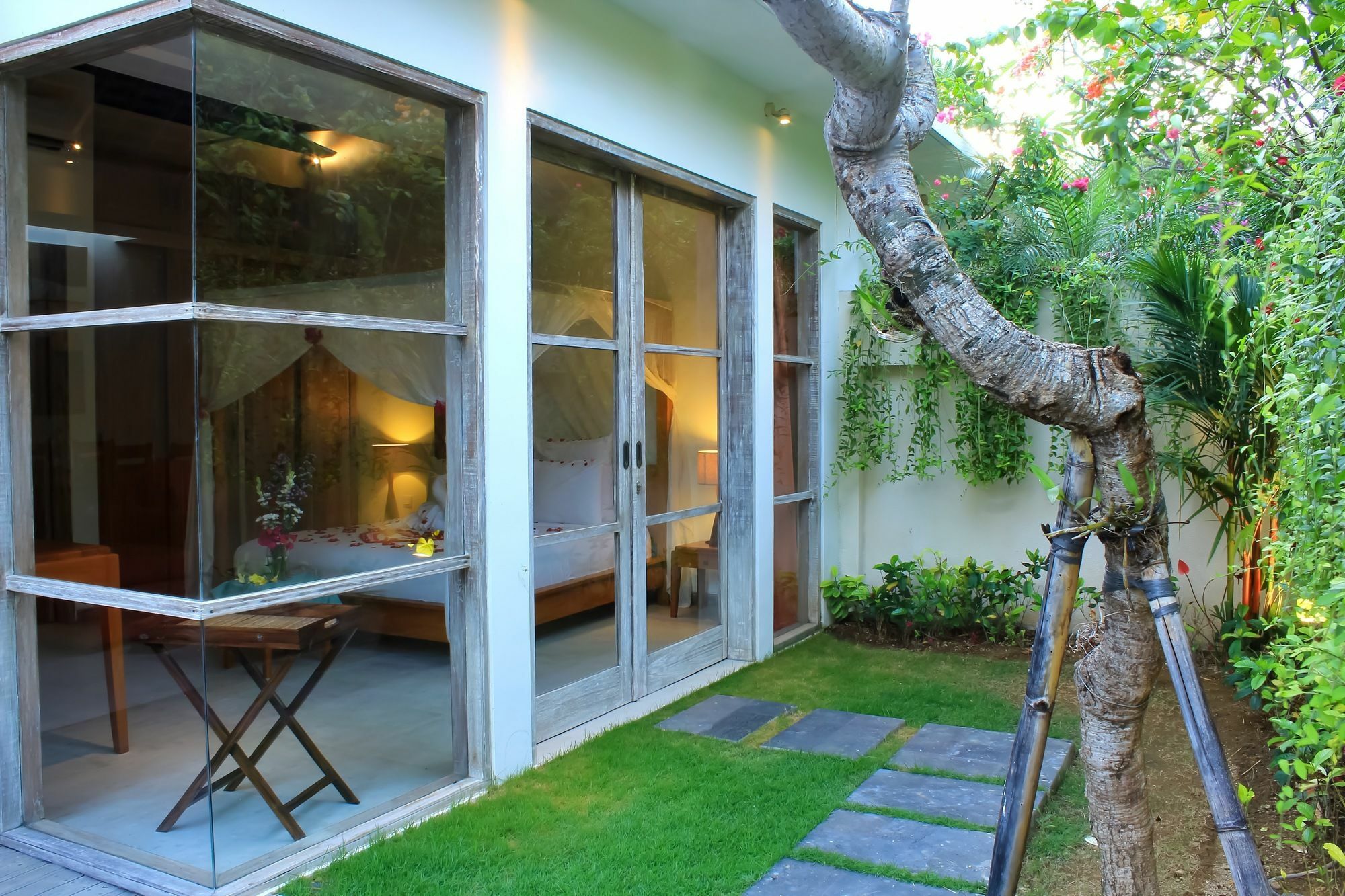 The Decks Bali Βίλα Legian Εξωτερικό φωτογραφία